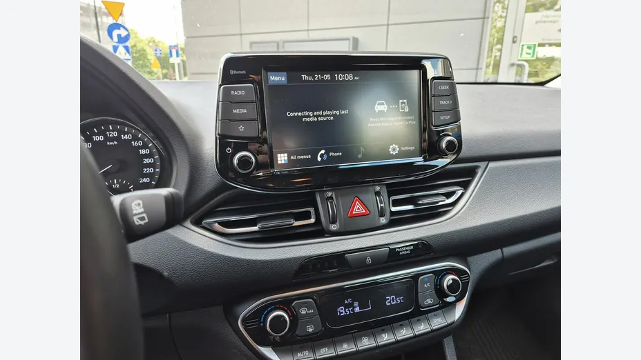 HYUNDAI i30 -
