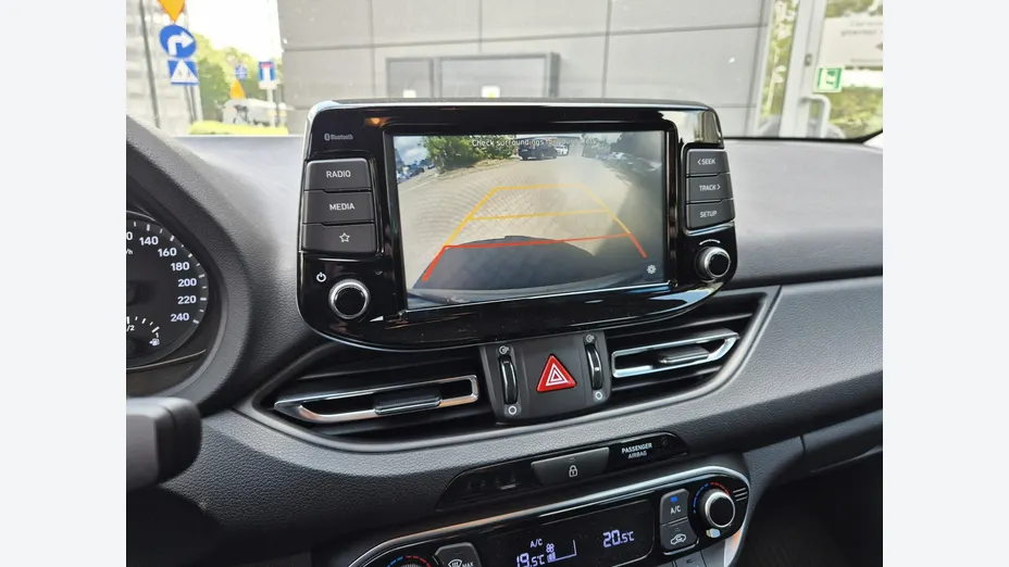 HYUNDAI i30 -