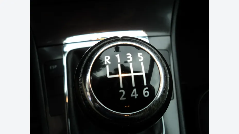 VOLKSWAGEN Passat -