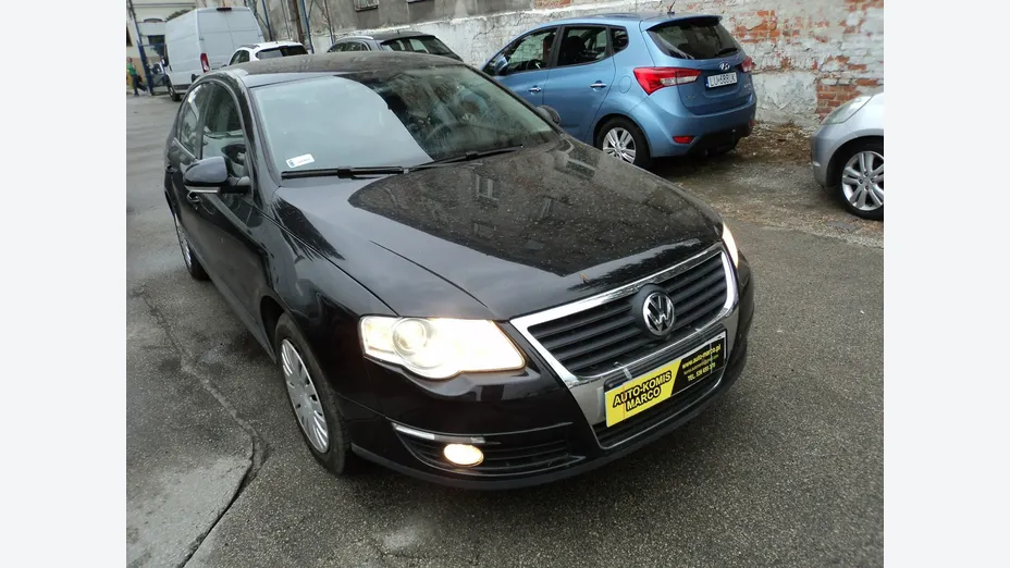VOLKSWAGEN Passat -