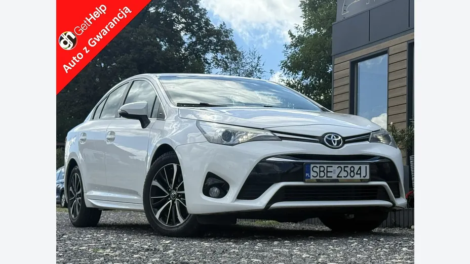 TOYOTA Avensis -