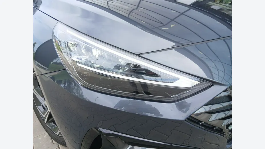 HYUNDAI i30 -