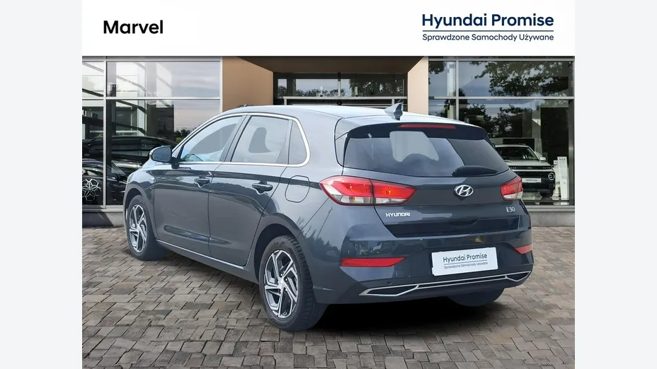 HYUNDAI i30 -