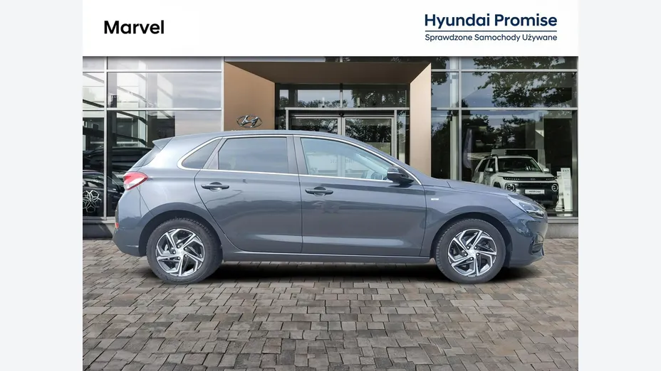 HYUNDAI i30 -