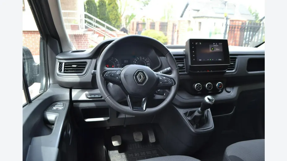 RENAULT Trafic -