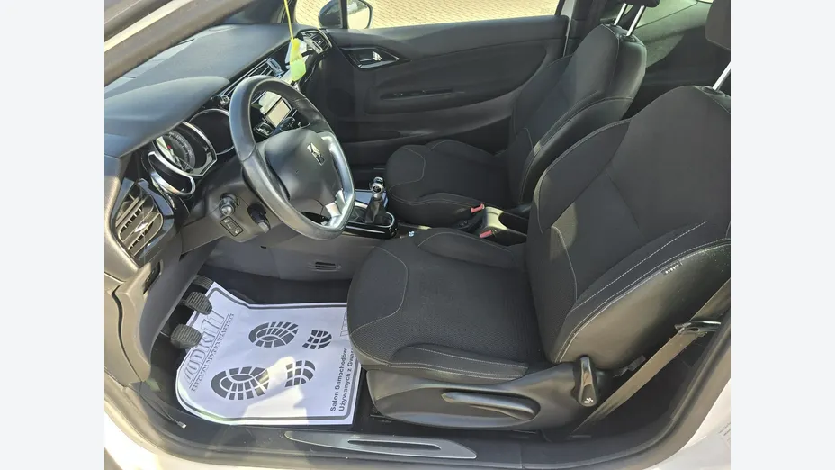 CITROEN DS3 -