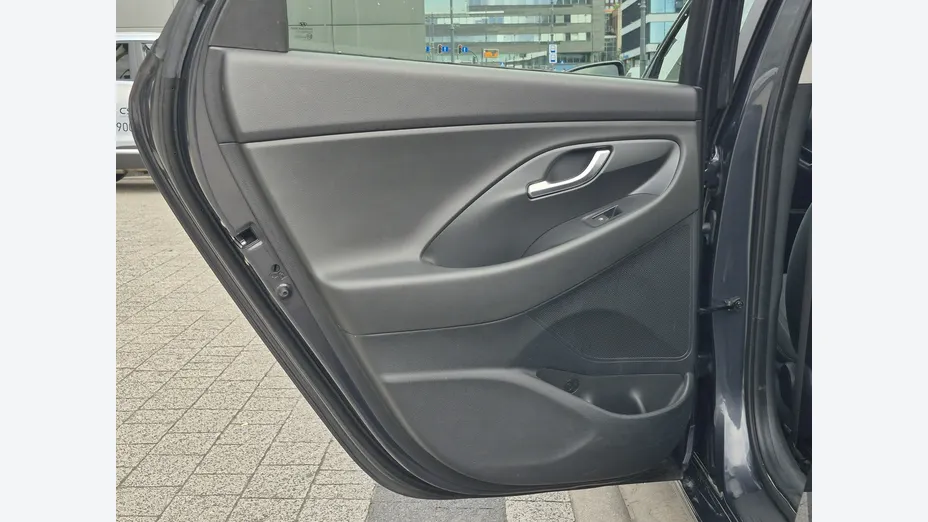 HYUNDAI i30 -