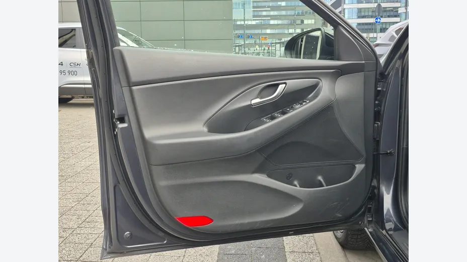 HYUNDAI i30 -