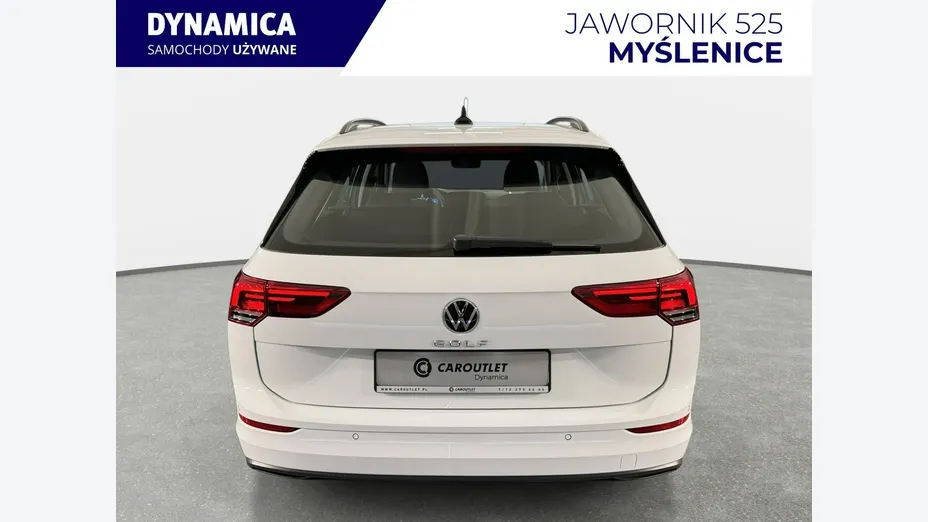 VOLKSWAGEN Golf -