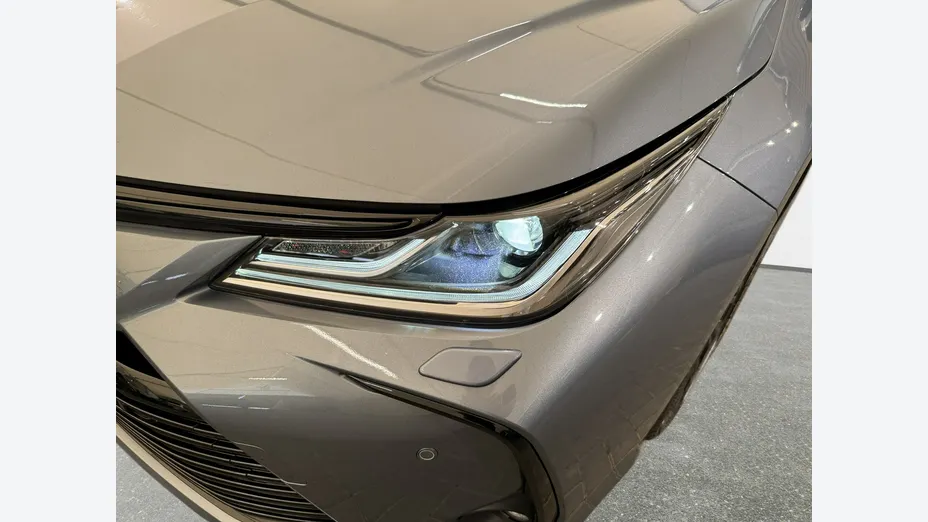 TOYOTA Corolla -