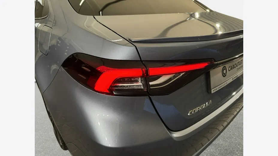TOYOTA Corolla -