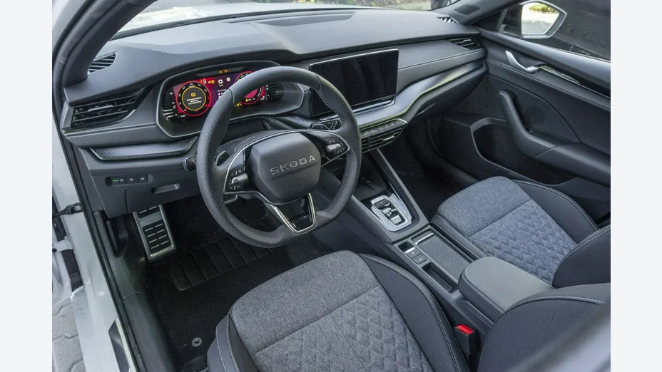 SKODA Octavia -