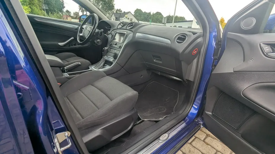 FORD Mondeo -