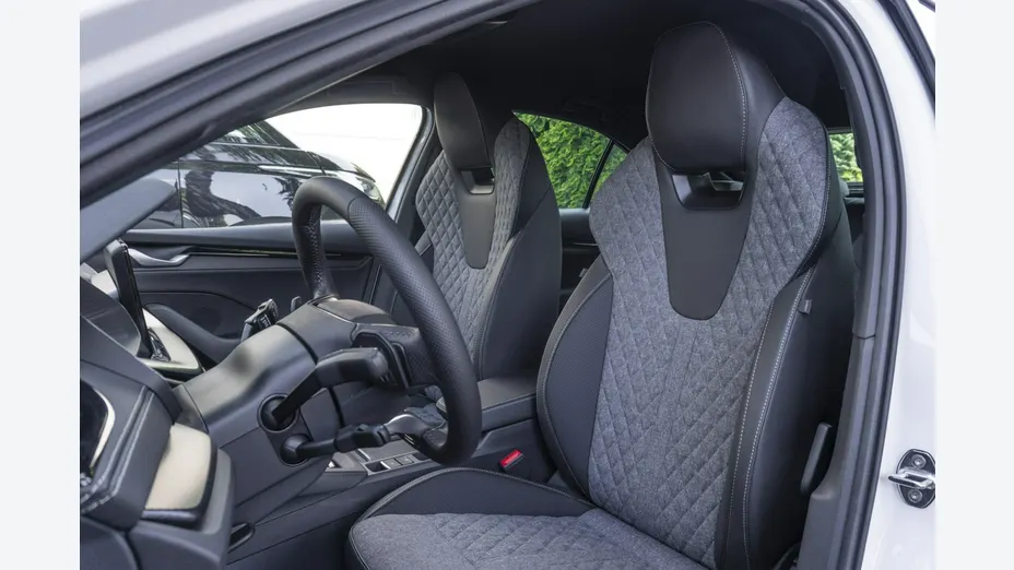 SKODA Octavia -
