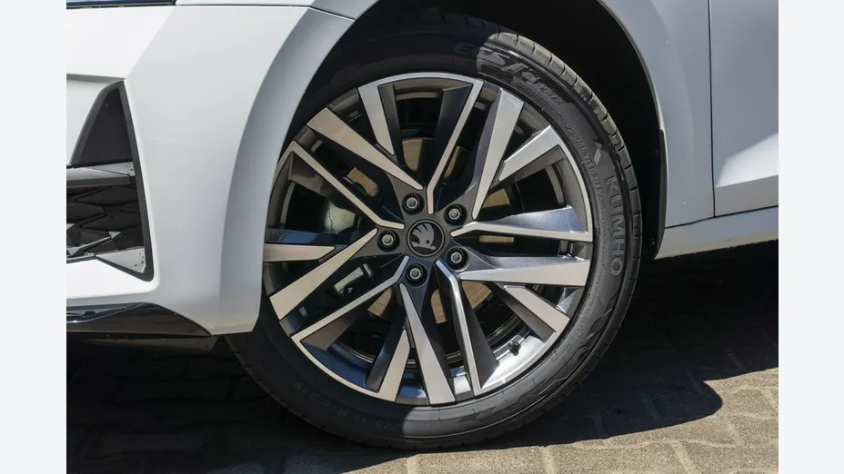 SKODA Octavia -