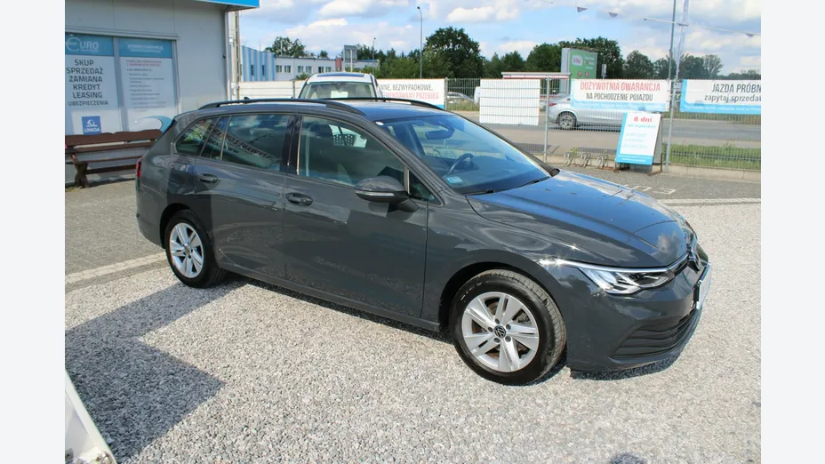 VOLKSWAGEN Golf -