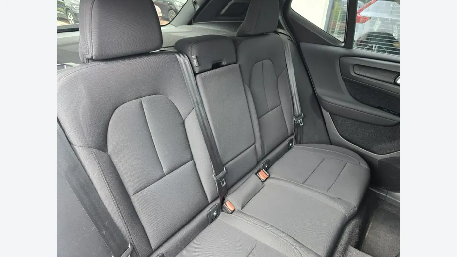 VOLVO XC40 -