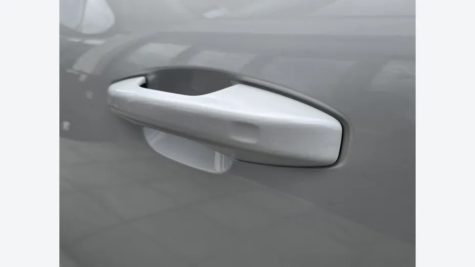 VOLVO XC40 -