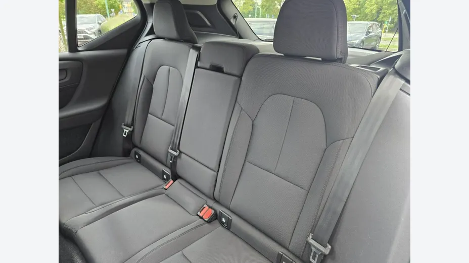 VOLVO XC40 -