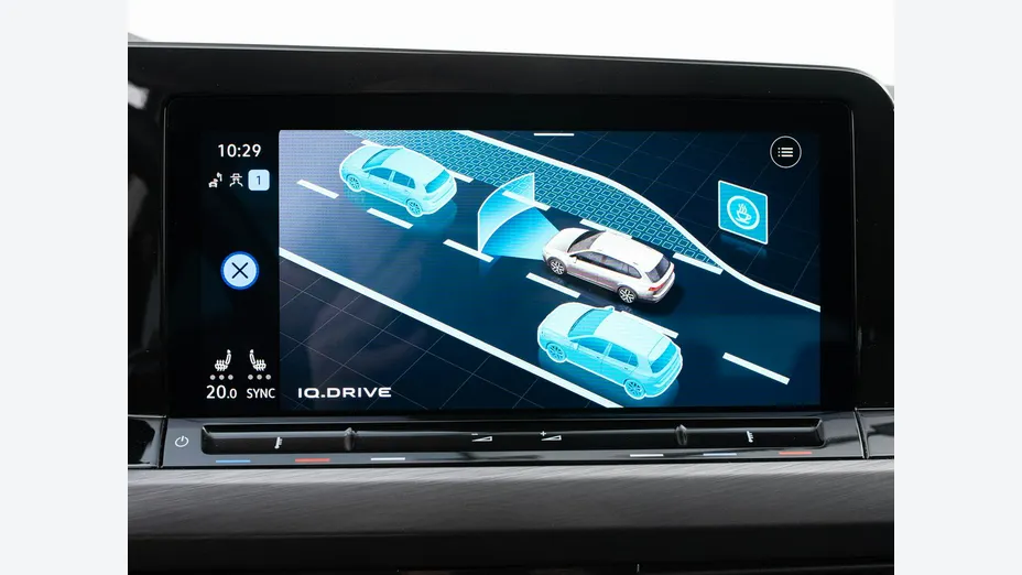 VOLKSWAGEN Golf -