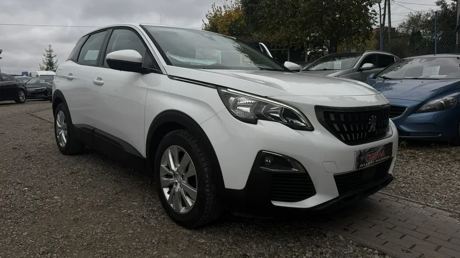 PEUGEOT 3008 -