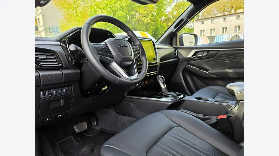 ISUZU D-Max -
