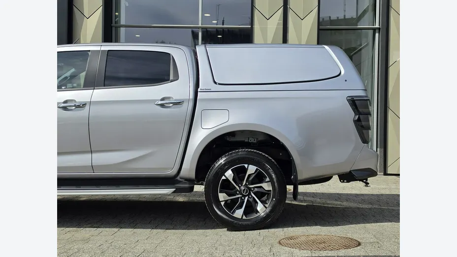 ISUZU D-Max -