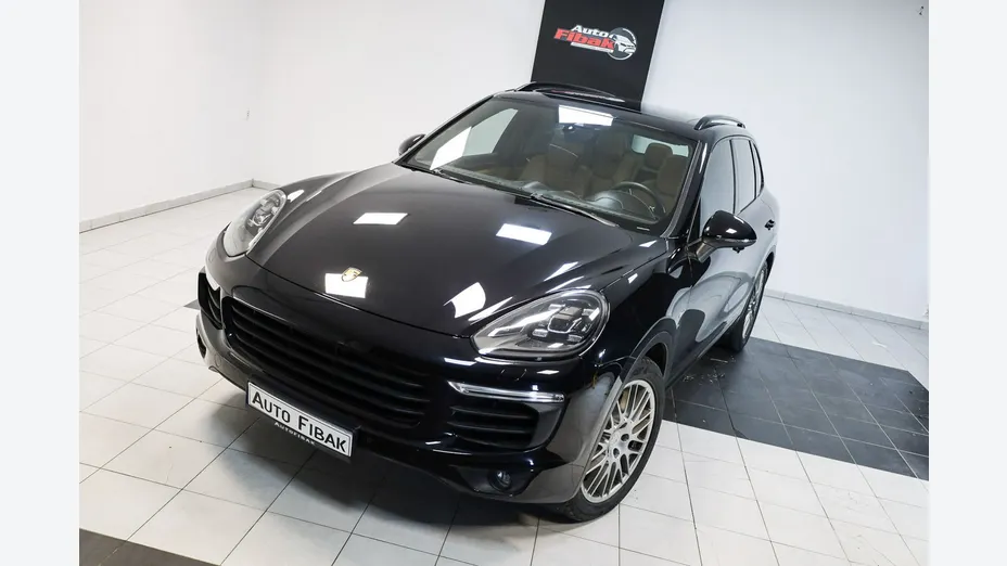 PORSCHE Cayenne -
