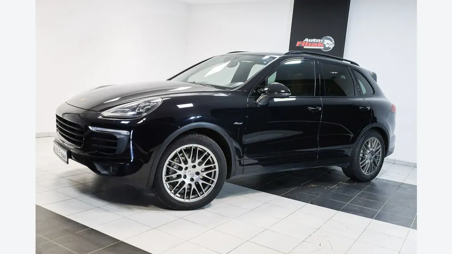 PORSCHE Cayenne -