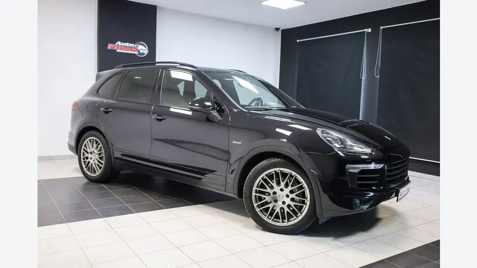 PORSCHE Cayenne -