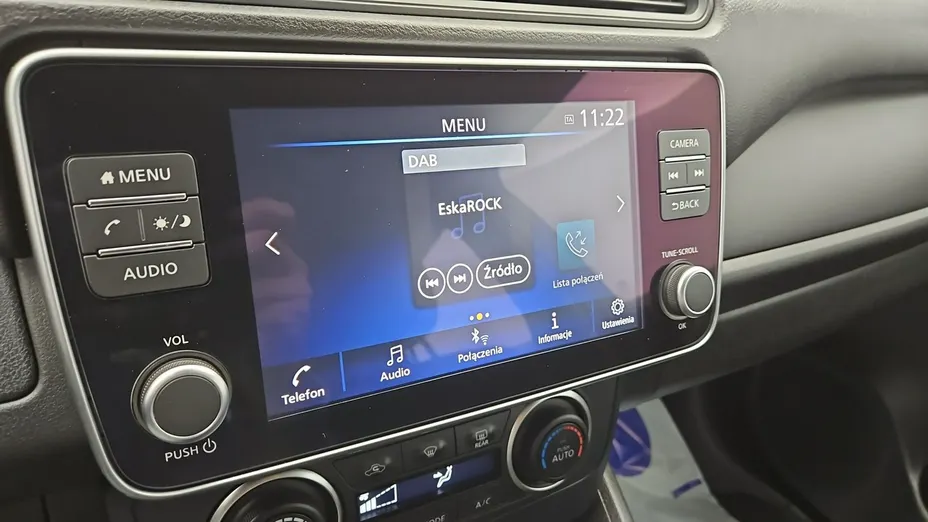 NISSAN Leaf -