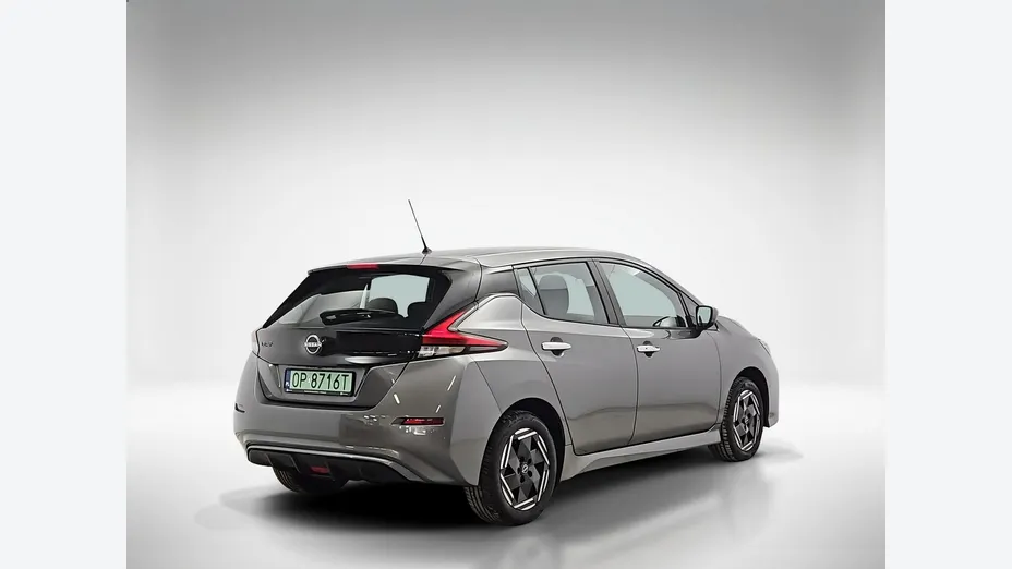 NISSAN Leaf -