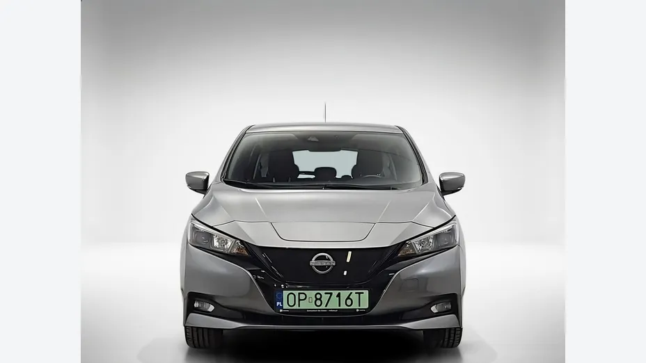 NISSAN Leaf -