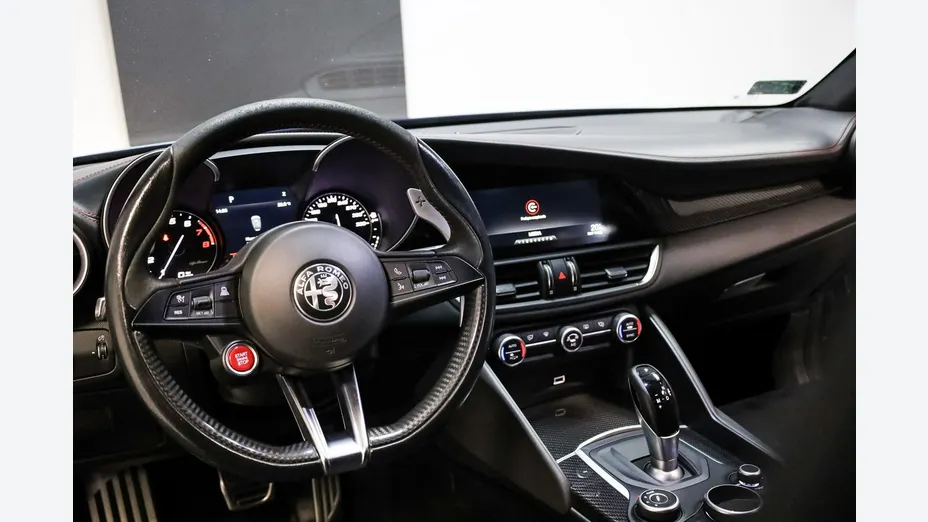 ALFA ROMEO Giulia -