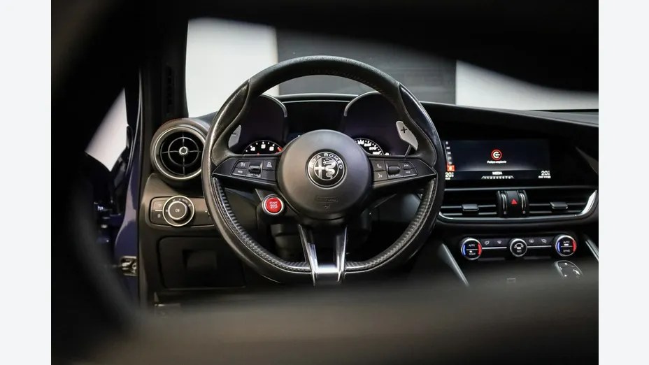 ALFA ROMEO Giulia -