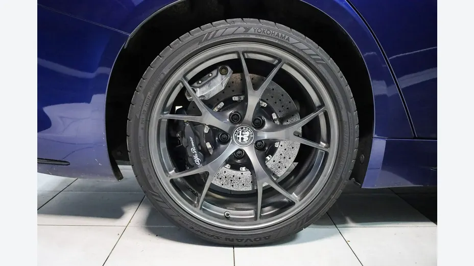 ALFA ROMEO Giulia -