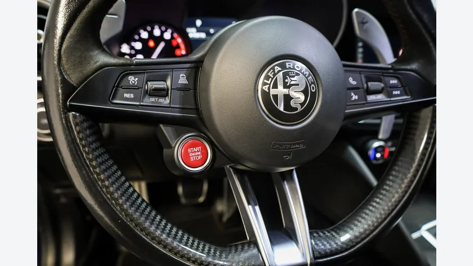 ALFA ROMEO Giulia -