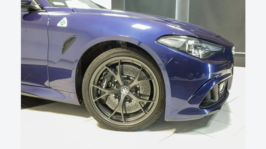 ALFA ROMEO Giulia -