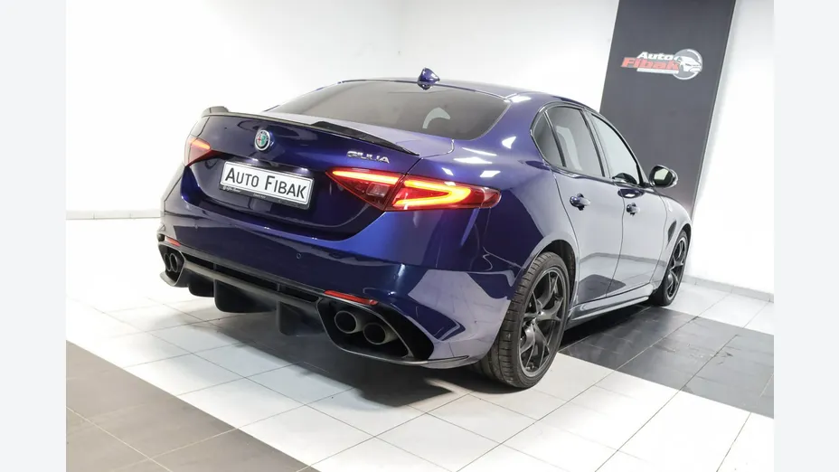 ALFA ROMEO Giulia -