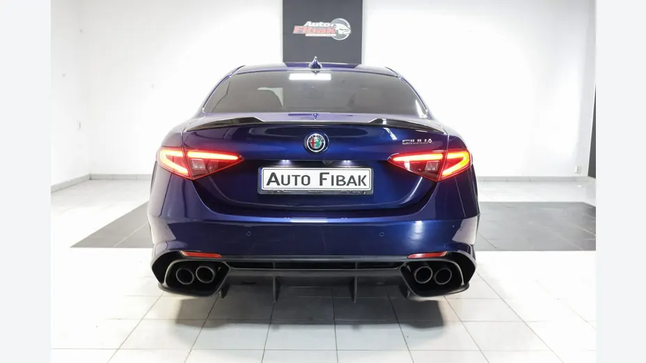 ALFA ROMEO Giulia -