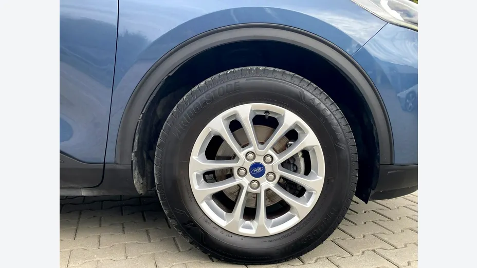 FORD Kuga -