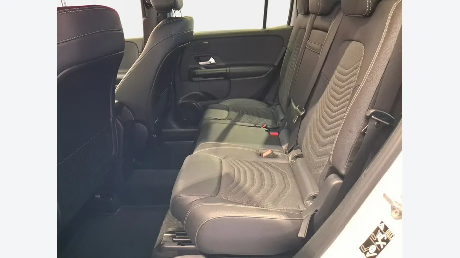 MERCEDES-BENZ GLB -
