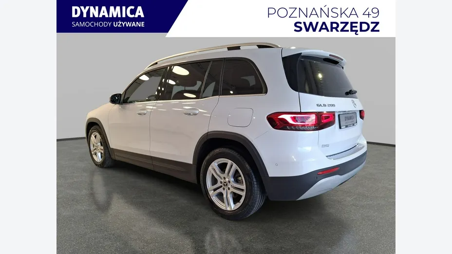 MERCEDES-BENZ GLB -