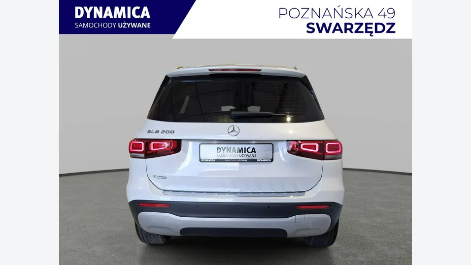 MERCEDES-BENZ GLB -