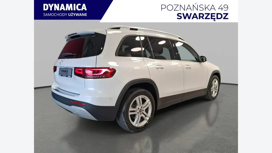 MERCEDES-BENZ GLB -
