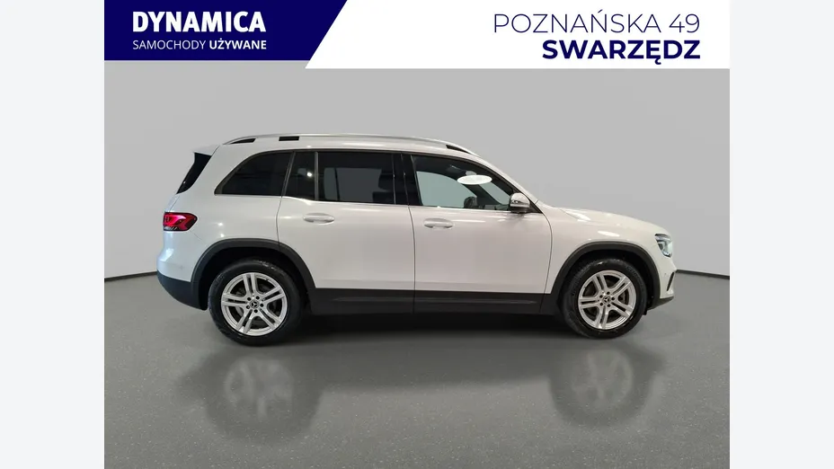MERCEDES-BENZ GLB -