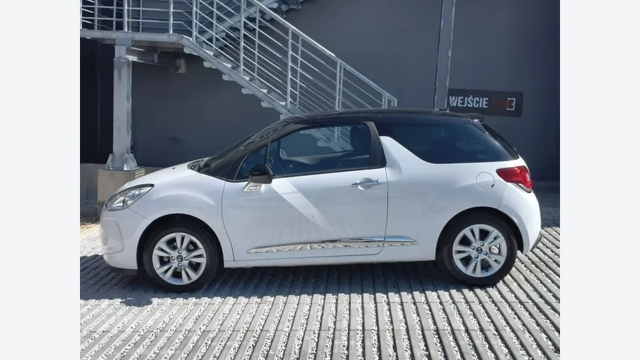 CITROEN DS3 -