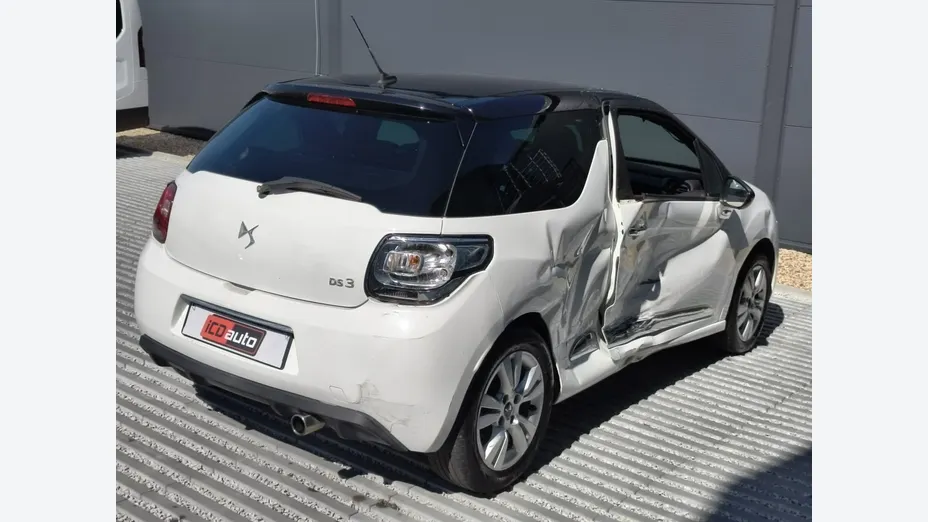 CITROEN DS3 -