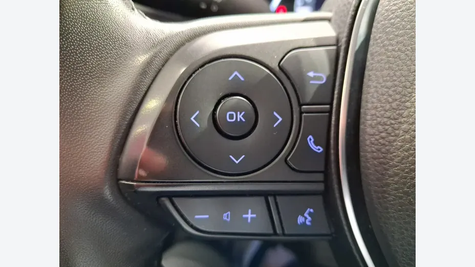 TOYOTA RAV4 -
