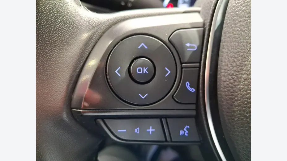 TOYOTA RAV4 -